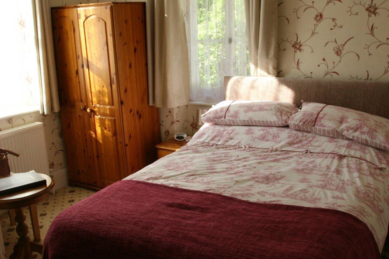מלון לינטון Lorna Doone House מראה חיצוני תמונה